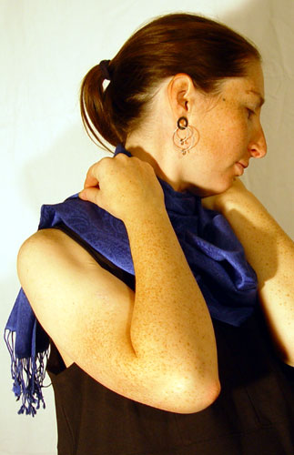 70% pashmina/30% silk true blue Jacquard muffler