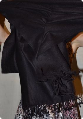  Sunrise Pashmina 100% cashmere shawl, twill weave,  tasseled fringe  in Black (#Tmt-bl)